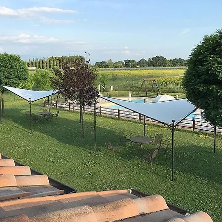 In Cerreto Sleeps 5 Includes Swimming Pool And Air Con Appartamento Cerreto di Spoleto