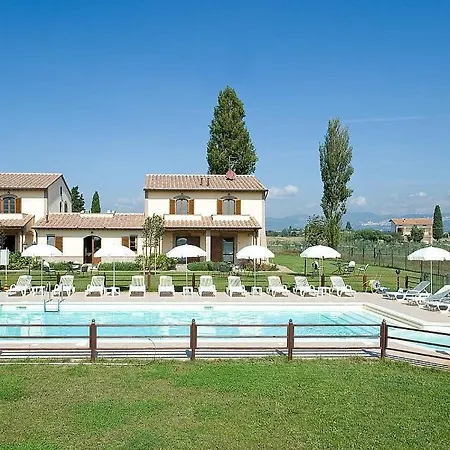 In Cerreto Sleeps 5 Includes Swimming Pool And Air Con Appartamento *