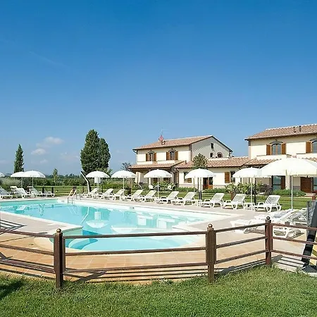 In Cerreto Sleeps 5 Includes Swimming Pool And Air Con
