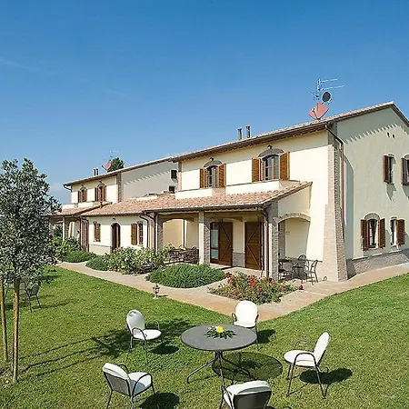 In Cerreto Sleeps 5 Includes Swimming Pool And Air Con Appartamento Cerreto di Spoleto
