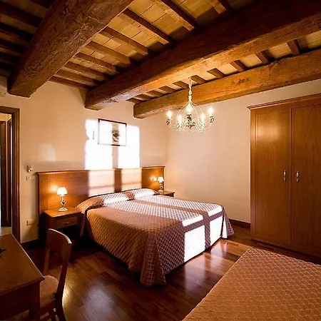 In Cerreto Sleeps 5 Includes Swimming Pool And Air Con Appartamento
